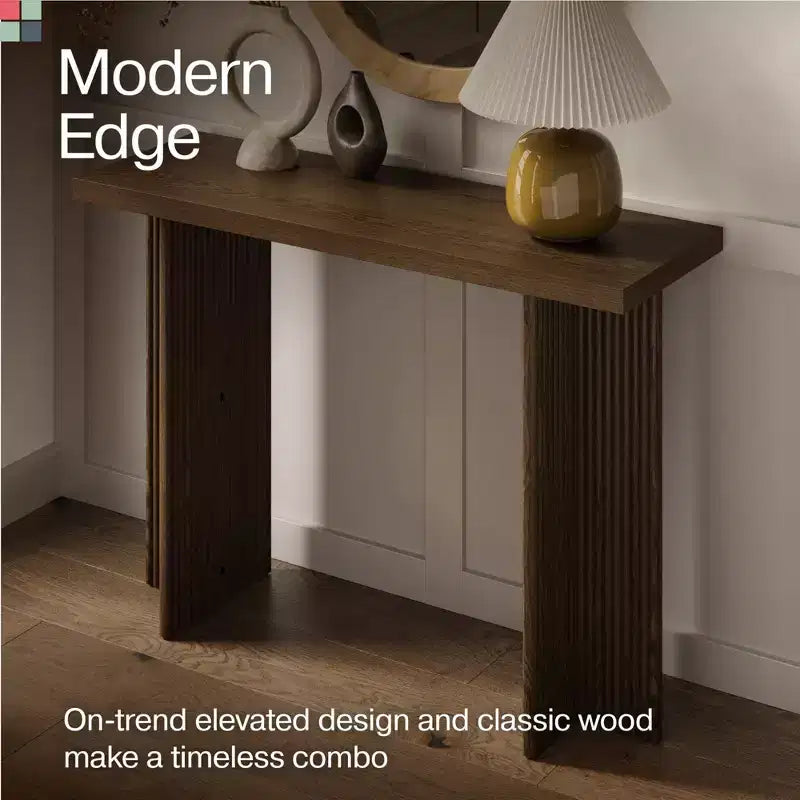 Console cannelée avec plateau en bois de chêne – Table d'entrée étroite, design moderne du milieu du siècle