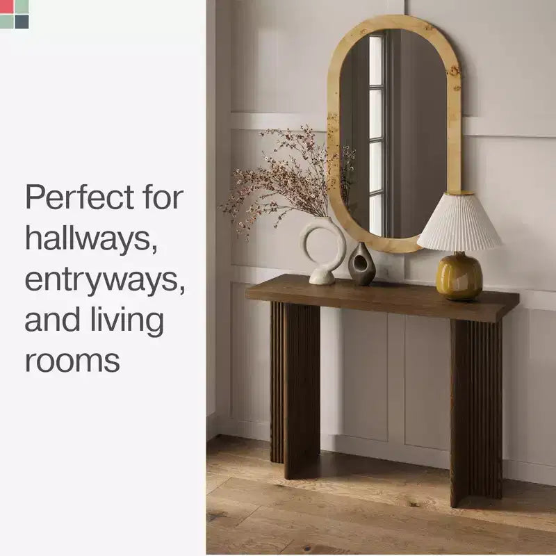 Console cannelée avec plateau en bois de chêne – Table d'entrée étroite, design moderne du milieu du siècle