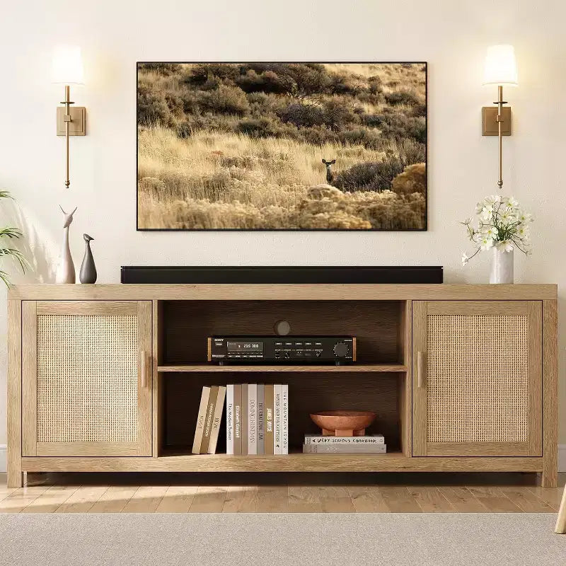 Meuble TV Bohème en Rotin et Chêne de 75 po, Centre de Divertissement à 2 Niveaux avec Étagères Réglables, Meuble Médias pour Salon/Chambre