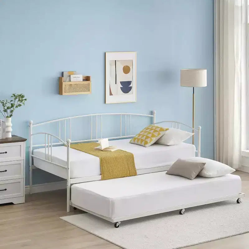 Lit de repos double en métal avec lit gigogne escamotable et 6 roulettes – Support à lattes en acier, canapé-lit d'appoint peu encombrant