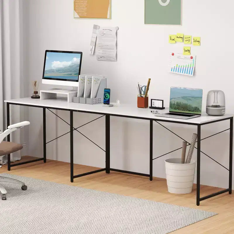 Bureau d'ordinateur en L avec prises de courant, bureau de 95 pouces pour 2 personnes avec étagère pour moniteur et ports USB - Table de jeu d'angle, blanc