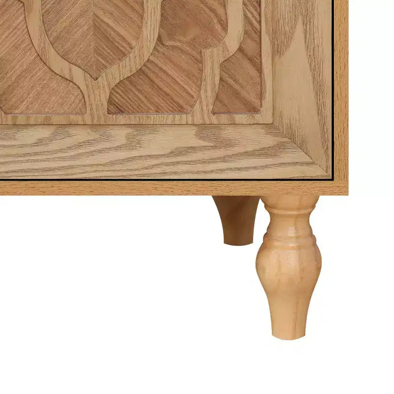 Bahut autoportant avec portes à fleurs sculptées et poignées en métal - Meuble bas en bois de 63 po de large
