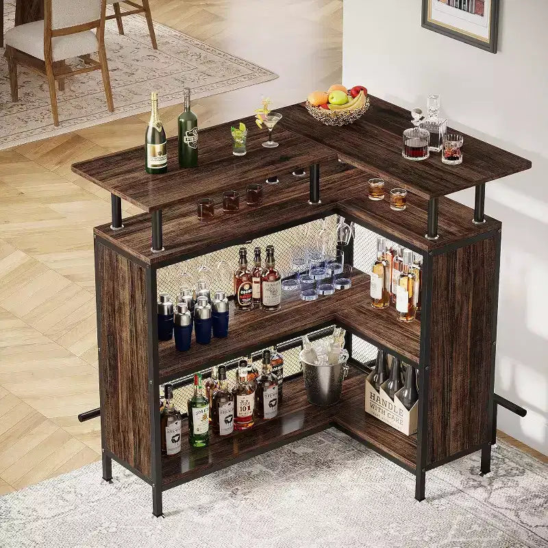 Meuble de bar d'angle Lantine : en forme de L avec porte-verres, 2 étagères, mini-placard d'angle, repose-pieds, brun rustique, idéal pour la maison/cuisine/bar.