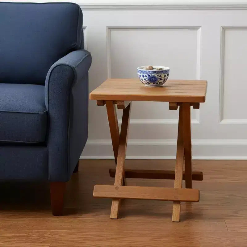HomeRoots Table d'appoint carrée en bois massif marron 12