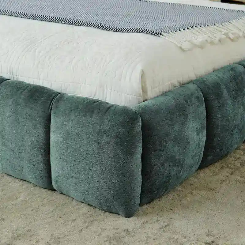Cadre de lit King Size capitonné en tissu chenille, lit plateforme robuste avec tête de lit et cadre en bois massif