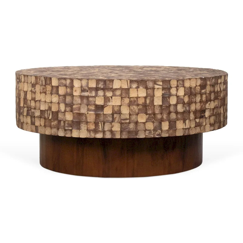 Table basse ronde à pied Mila Coconut Shell par East at Main