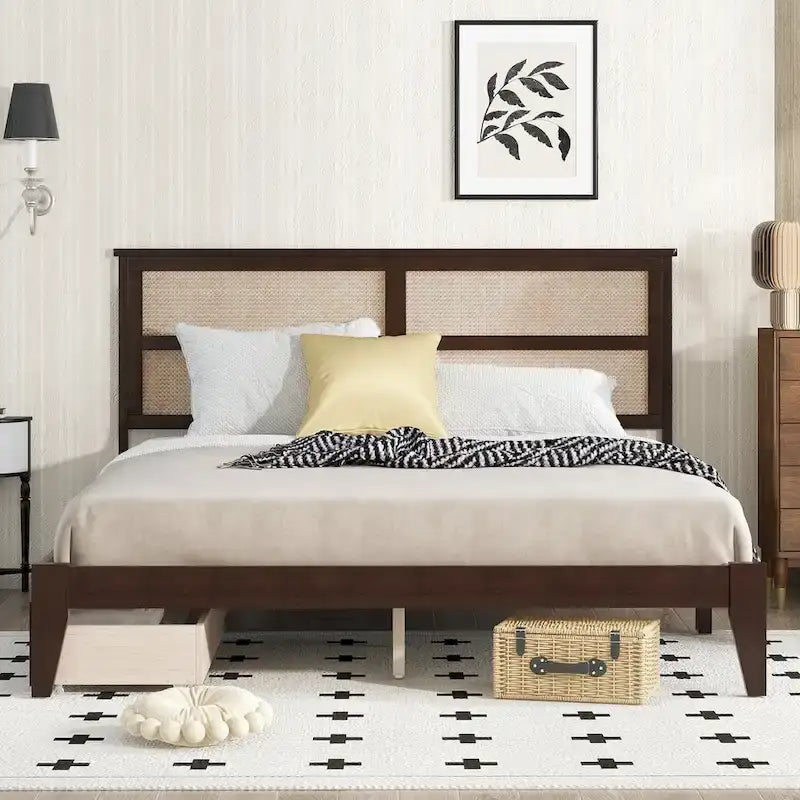 Lit King Size avec tête de lit en rotin, 2 tiroirs de rangement, lit en bois d'hévéa avec lattes et pieds de support améliorés, chêne blanc