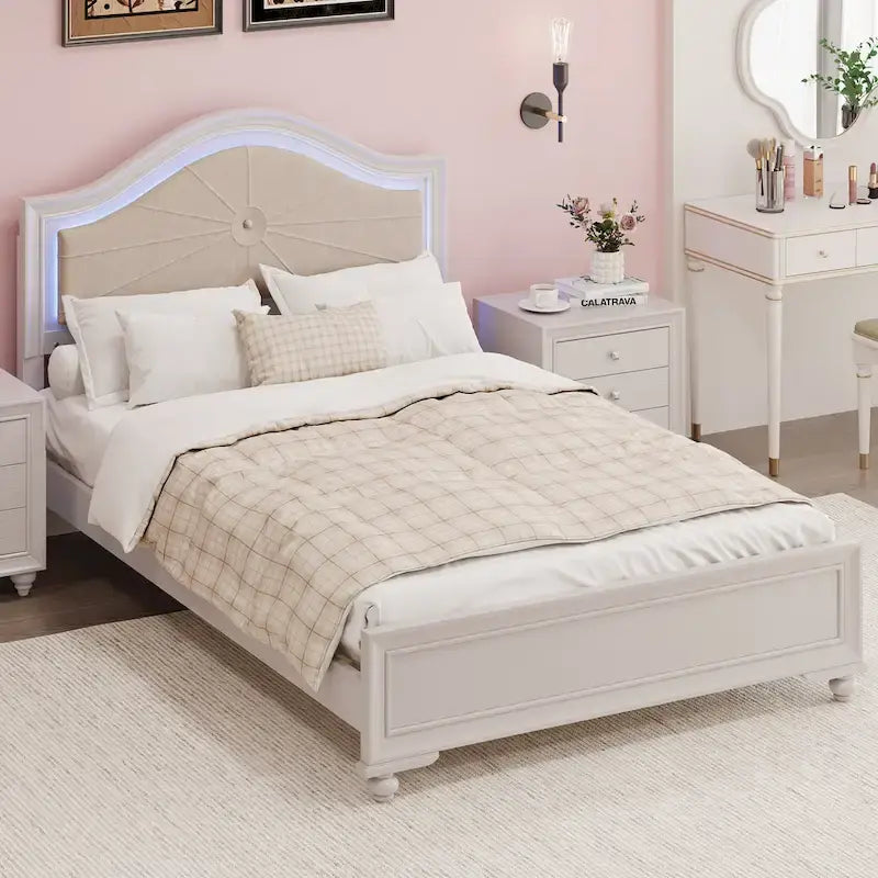 Lit double moderne en bois avec éclairage LED caché, tête de lit incurvée rembourrée, aucun sommier tapissier requis, gris crème