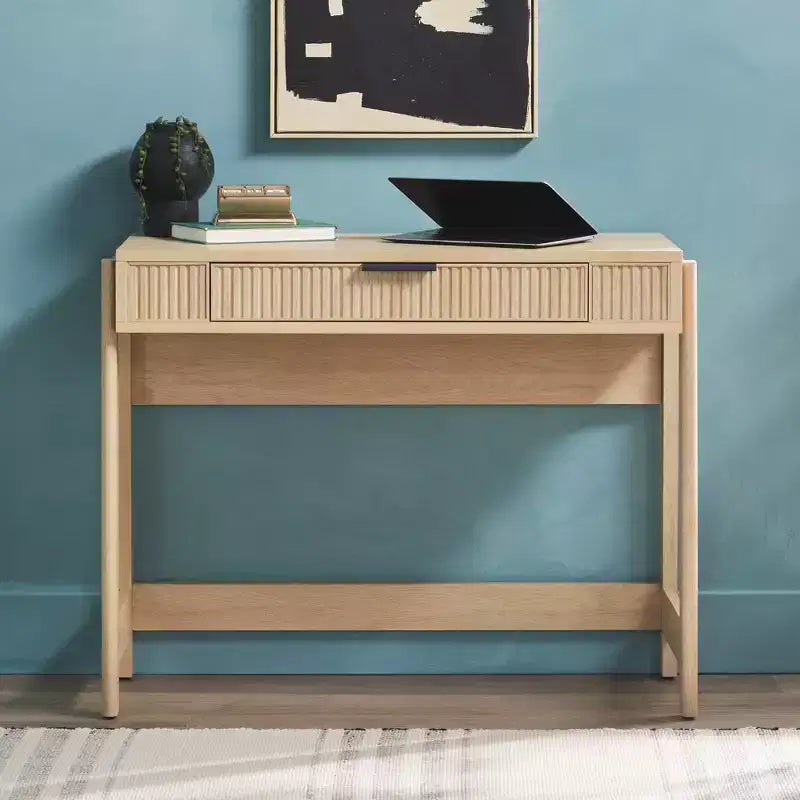 Bureau à plateau élévateur cannelé Saracina Home