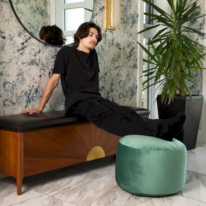 Pouf d'intérieur velouté Belgique par Gouchee Home