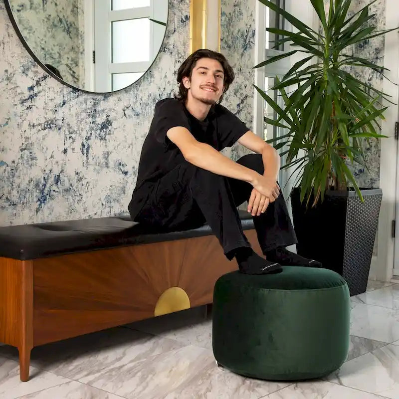 Pouf d'intérieur velouté Belgique par Gouchee Home