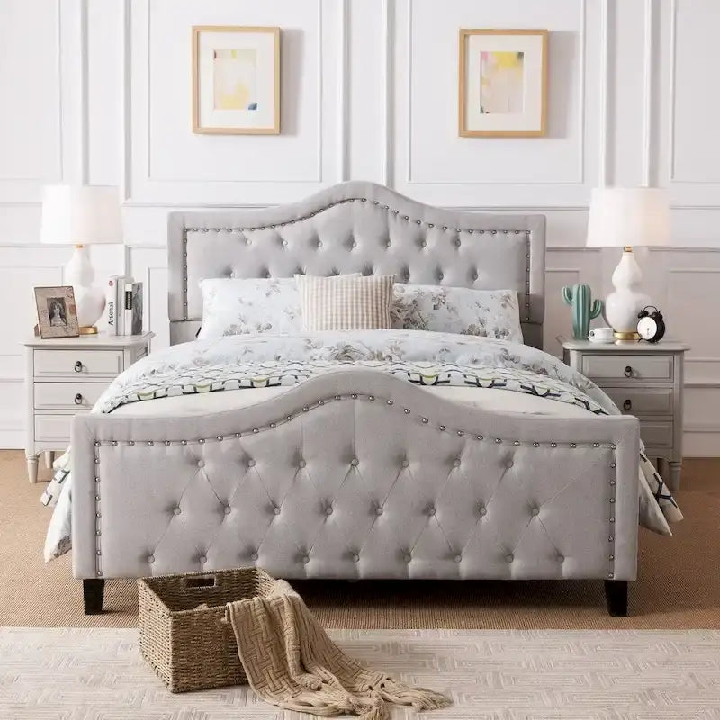 Lit capitonné Queen Size Virgil par Christopher Knight Home