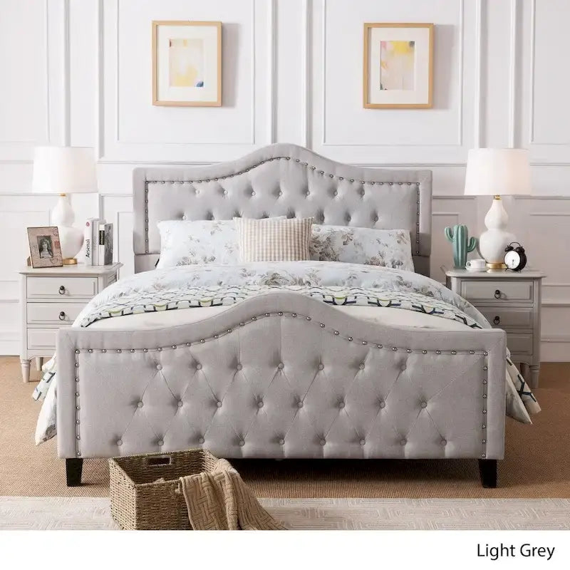 Lit capitonné Queen Size Virgil par Christopher Knight Home