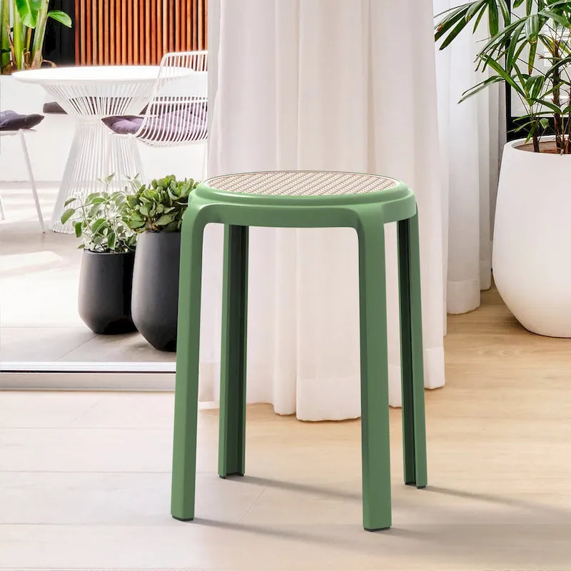 Tabouret de salle à manger rond en plastique avec plateau en osier Série Tresse par LeisureMod - 17.7 H x 13.4 L x 13.4 P