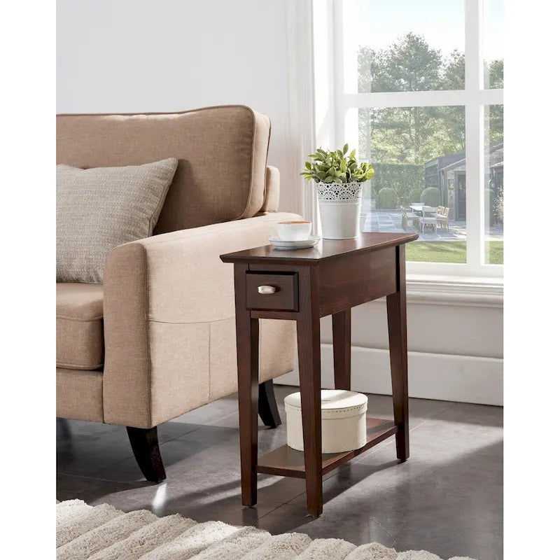 Table d'appoint étroite Teegan en bois massif avec étagère et tiroir