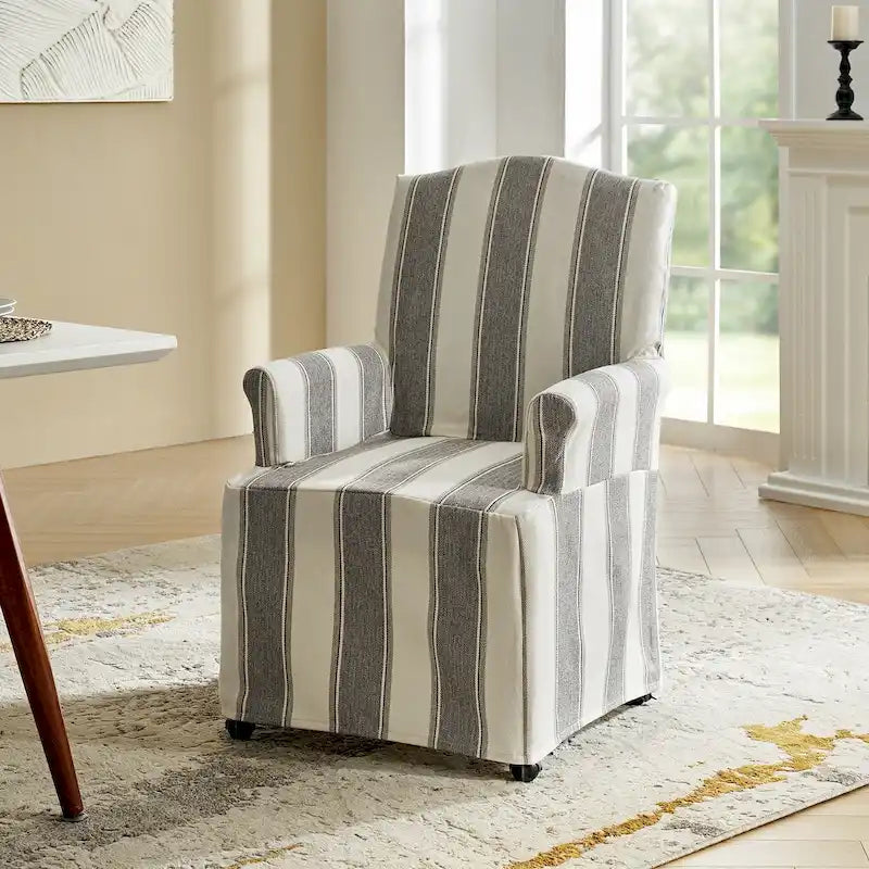 Chaise de salle à manger déhoussable et rembourrée Alethea avec pieds en bois massif par HULALA HOME