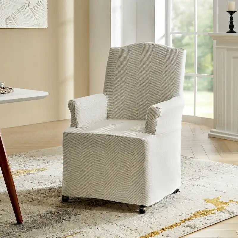 Chaise de salle à manger déhoussable et rembourrée Alethea avec pieds en bois massif par HULALA HOME