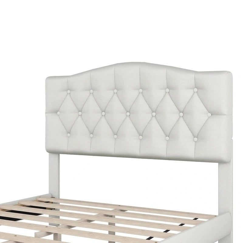 Lit plateforme capitonné en lin pleine taille avec tête de lit incurvée en forme de selle et détails touffetés en losanges, beige