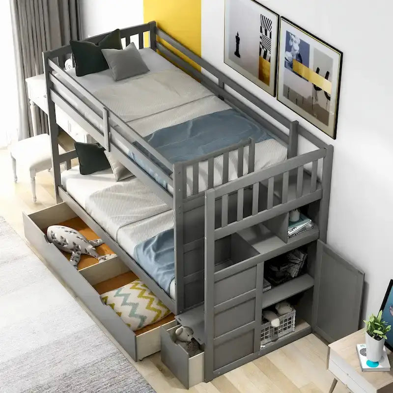 Lit superposé avec escalier de rangement, deux places en haut et grand lit en bas, gris