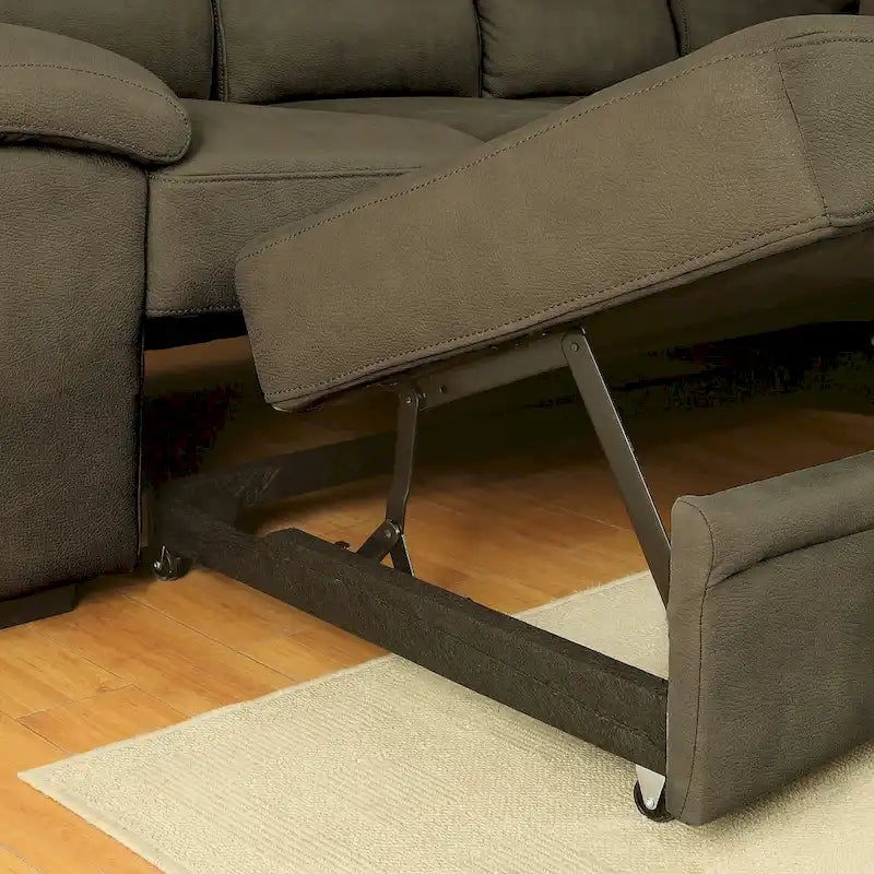 Canapé d'angle convertible contemporain Werr avec revêtement en faux nabuck et rangement sous la méridienne par Furniture of America