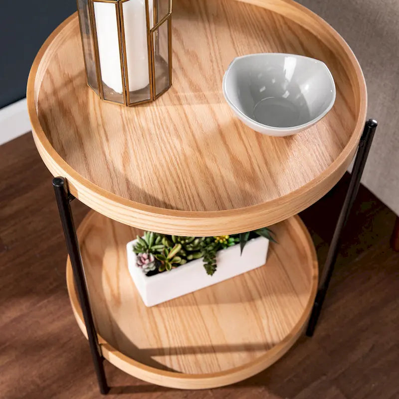Table d'appoint ronde en bois de style moderne SEI Furniture Vaquero avec étagère