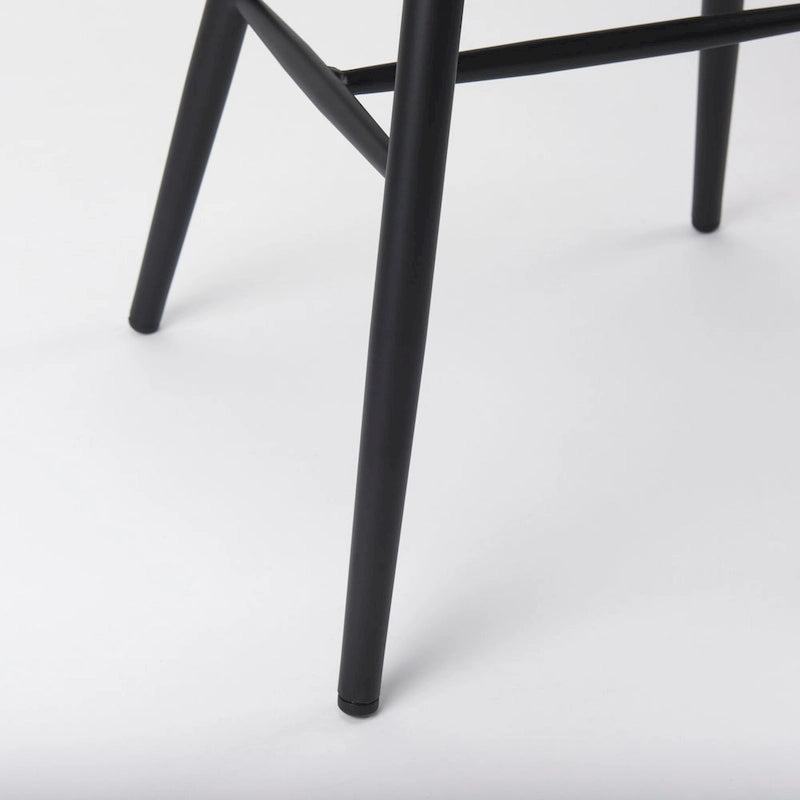Chaise de salle à manger Colin en métal noir – 21,2 larg. x 21,2 prof. x 30,3 haut.
