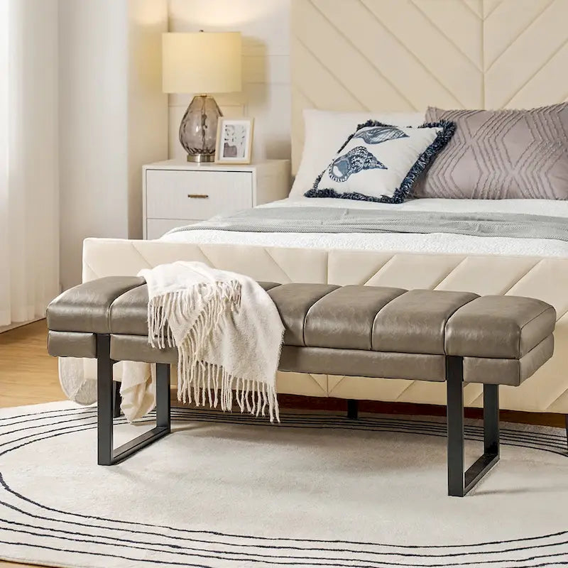 Banc capitonné Laurens Modern 52,5 po avec pieds en métal par HULALA HOME