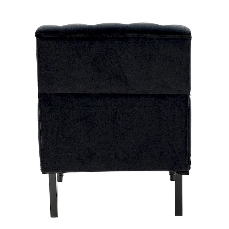Fauteuil club capitonné Geltrude de HULALA HOME, de style transitionnel, avec pieds tournés en bois