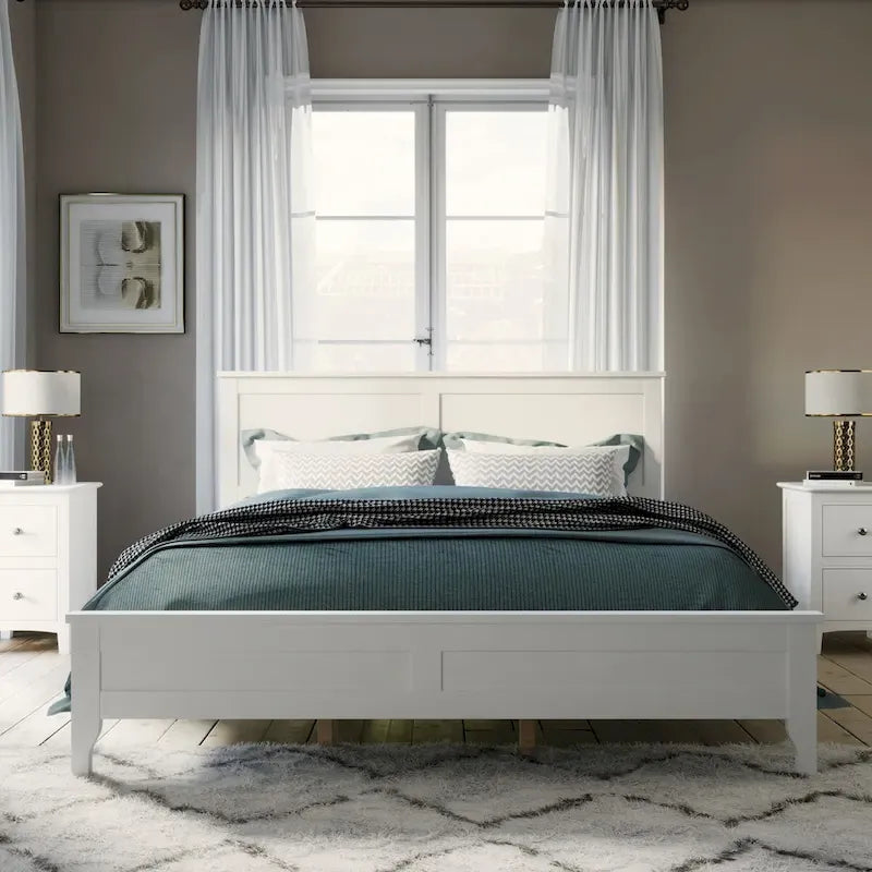 Lit plateforme Queen en bois massif blanc moderne, élégant et robuste