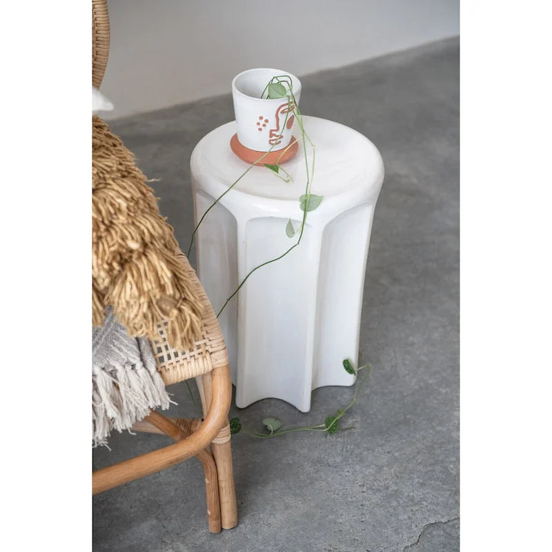 Tabouret ou table d'appoint en grès sculpté