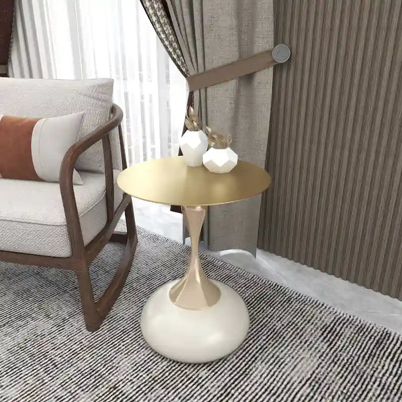 Table d'appoint ronde Savoy 45 cm en acier inoxydable doré avec pied rond