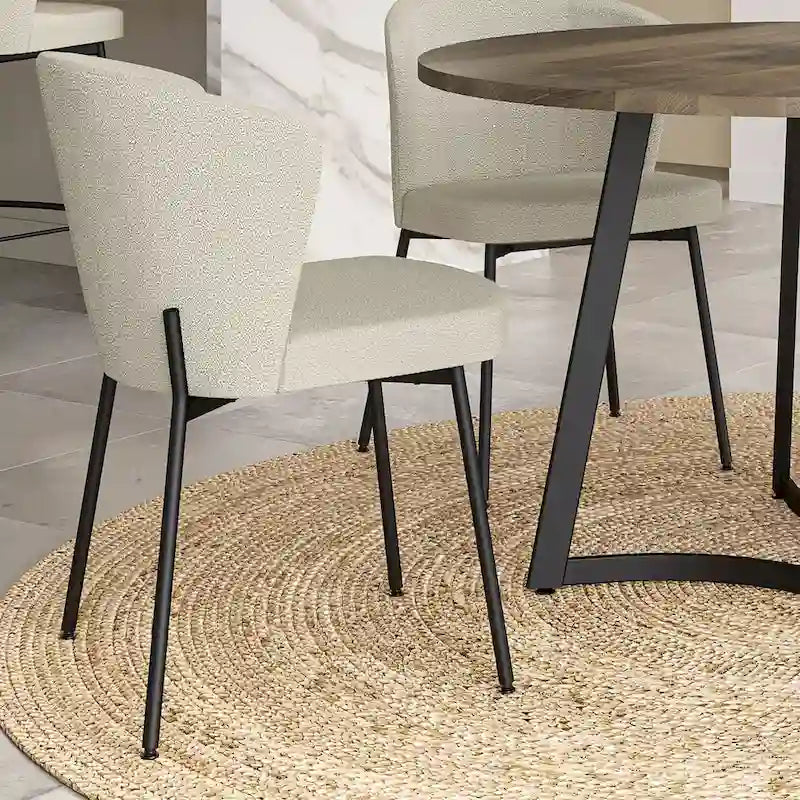 Ensemble de salle à manger 5 pièces Amisco Joelle en bois massif et chaises Camilla