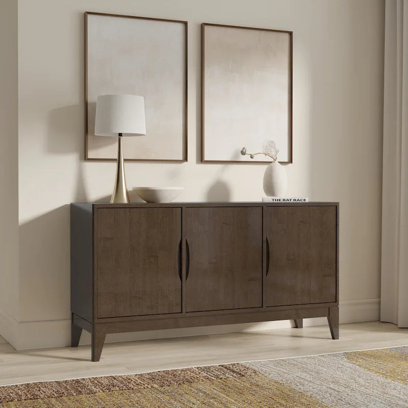 WYNDENHALL Pearson Buffet / Meuble de Rangement Rectangulaire Moderne en BOIS MASSIF de 60 Pouces de Large à 3 Portes, Noyer Marron