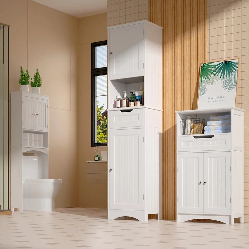 Meuble de rangement de salle de bain haut et étroit sur pied avec étagères réglables, porte et étagères ouvertes