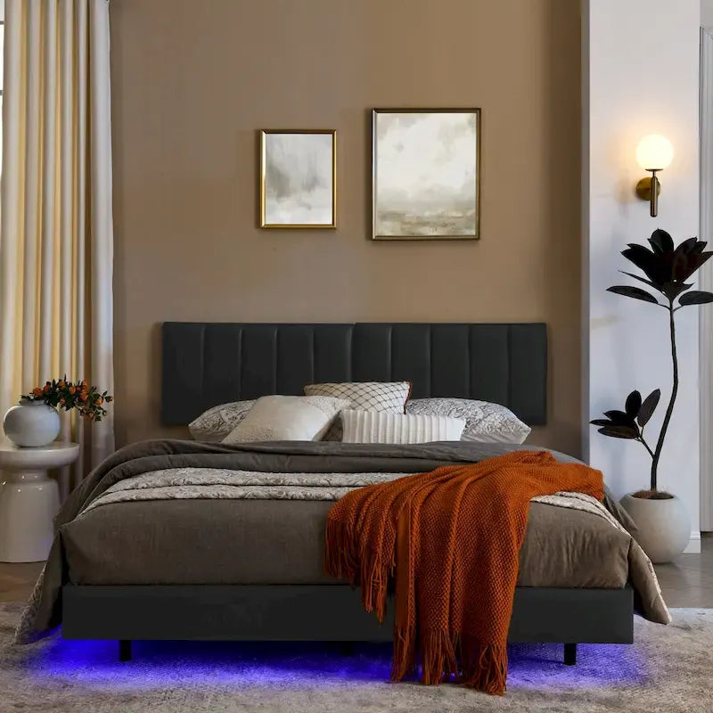 Cadre de lit flottant avec lumières LED et tête de lit murale